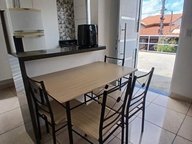 Casa para Venda/Aluguel com 3 quartos, 187 m² por R$ 520.000