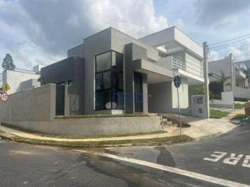 Casa para Venda/Aluguel com 3 quartos, 196 m² por R$ 1.700.000