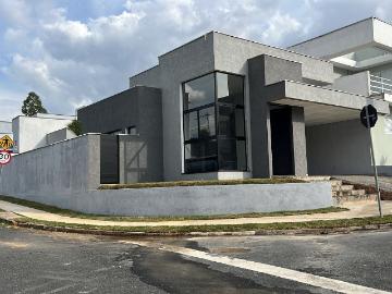 Casa para Venda/Aluguel com 3 quartos, 196 m² por R$ 1.700.800