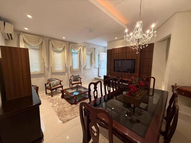 Casa para Venda/Aluguel com 3 quartos, 198 m² por R$ 1.950.000