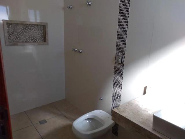 Casa para Venda/Aluguel com 3 quartos, 209 m² por R$ 957.600