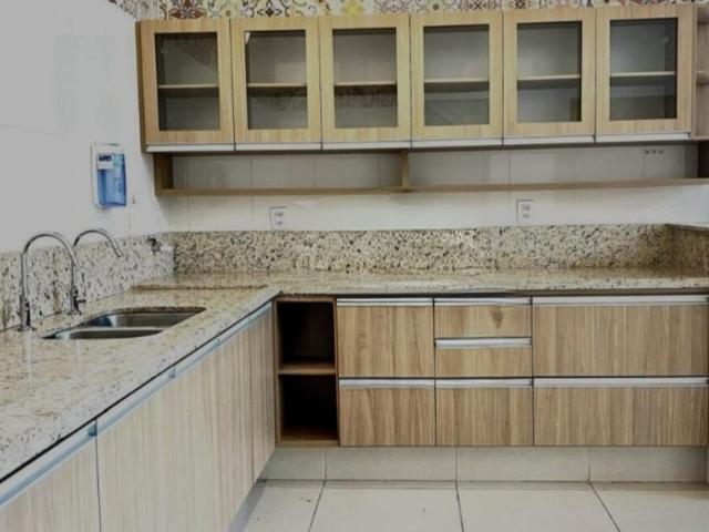 Casa para Venda/Aluguel com 3 quartos, 223 m² por R$ 1.800.300