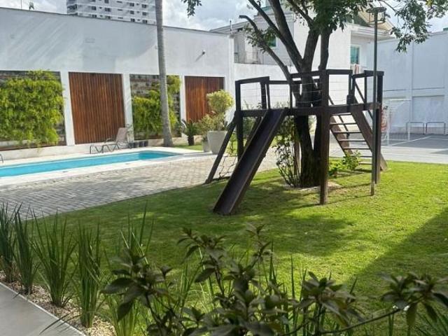 Casa para Venda/Aluguel com 3 quartos, 240 m² por R$ 10.000.000