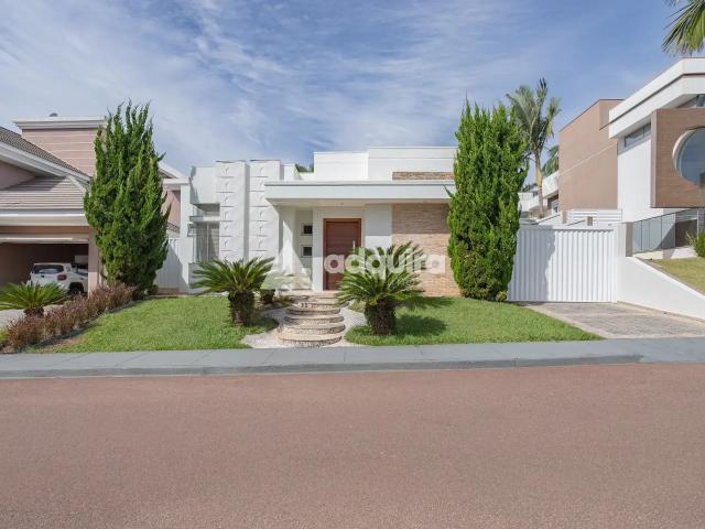 Casa para Venda/Aluguel com 3 quartos, 298 m² por R$ 2.900.000
