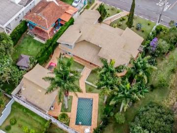 Casa para Venda/Aluguel com 3 quartos, 511 m² por R$ 1.800.000