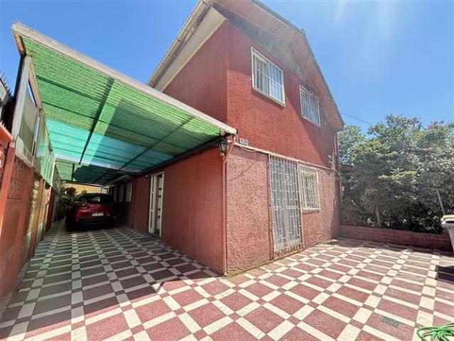 CASA Paradero 26 vicuña mackenna | 5 dormitorios por 130000. 00 en La Florida