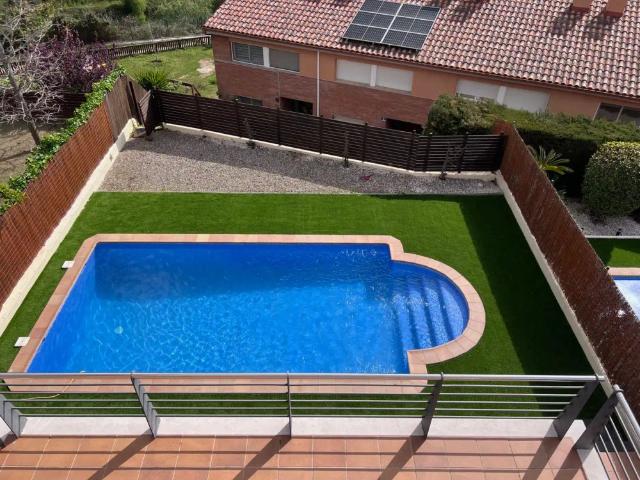 Casa pareada con balcón en alquiler en Vilassar de Dalt