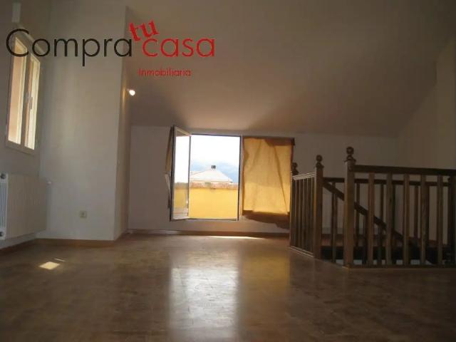 Casa pareada con piscina en alquiler en Plaza del Sexmo de San Millán