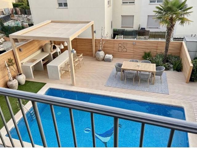 Casa pareada en alquiler en calle Comte Gómez de Orbaneja, Calafell, de 260 m² 7 habitaciones por 3.000