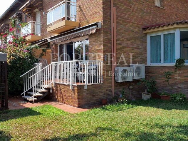 Casa pareada en alquiler en calle, Castelldefels, de 179 m² 4 habitaciones por 5.000