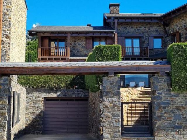 Casa pareada en alquiler en calle Escaleta, Isòvol, de 127 m² 4 habitaciones por 3.900
