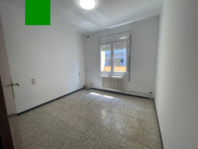 Casa pareada en alquiler en calle Marià Benlliure, Porqueres, de 110 m² 4 habitaciones por 1.200