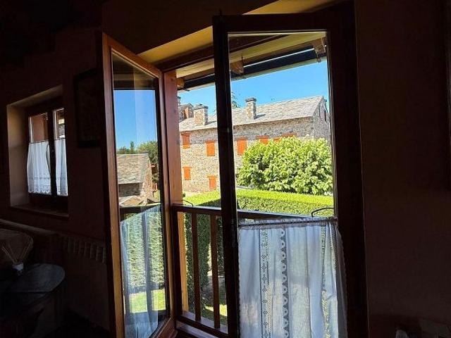 Casa pareada en alquiler en calle Mas de Munt Queixans, Fontanals de Cerdanya, de 145 m² 3 habitaciones por 3.500