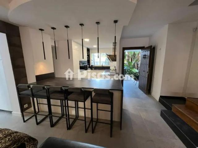 Casa pareada en alquiler en Calle Río Ural