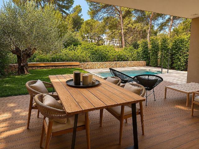 Casa pareada en alquiler en avenida Del Pla de Maset, Salou, de 180 m² 4 habitaciones por 4.800