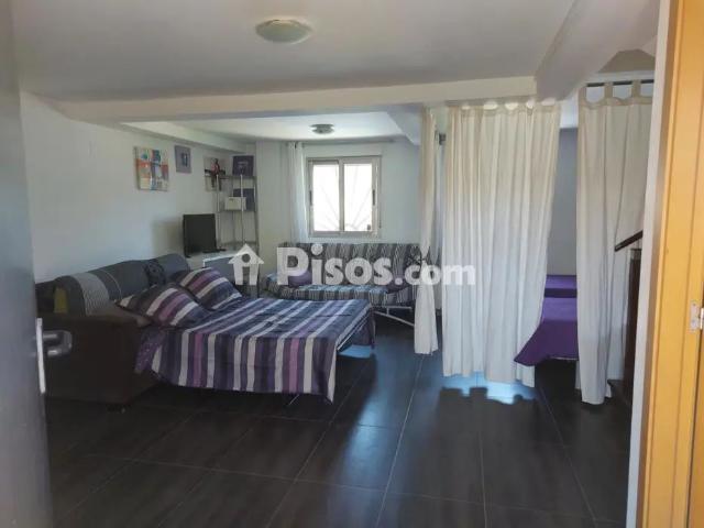 Casa pareada en alquiler en Playa Sector La Bomba