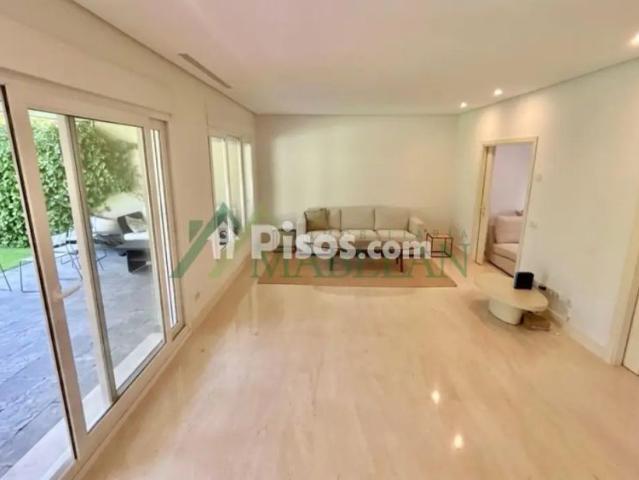 Casa pareada en alquiler en Valdemarín