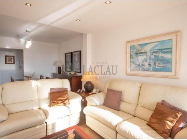 Casa pareada en Levantina con magnificas vistas al mar y a Sitges