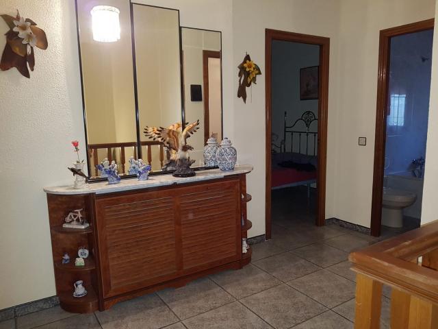 Casa pareada en venta en Corral de Almaguer. CASA PAREADA DE TRES PLANTAS EN CORRAL DE ALMAGUER. Casas pareadas Corral de.