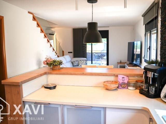 Casa pareada en venta en Cabrera d´Anoia. CASA REFORMADA CON JARDÍN, TERRAZA Y LA CALIDAD DE VIDA QUE LLEVAS TIEMPO BUSCANDO. Casas pareadas Cabrera.