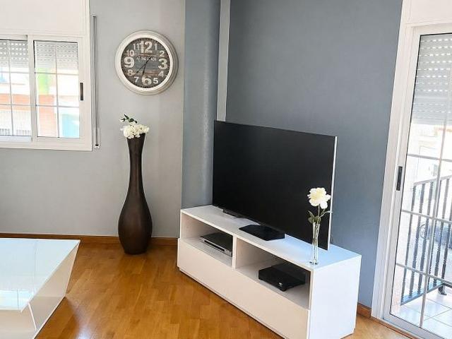 Casa pareada en venta en calle Circumval·Lacio, Viladecans, de 185 m² 4 habitaciones por 595.000