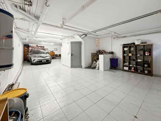 Casa pareada en venta en calle CL Llorenç Villalonga I Pons, Vic, de 251 m² 4 habitaciones por 690.000