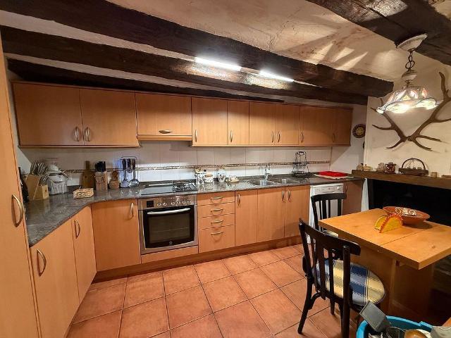 Casa pareada en venta en calle CL Sant Miquel  Smarti Cana, Conca de dalt, de 171 m² 6 habitaciones por 295.000