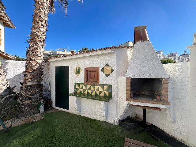 Casa pareada en venta en calle CL Tenis, Roda de Barà, de 55 m² 2 habitaciones por 199.800