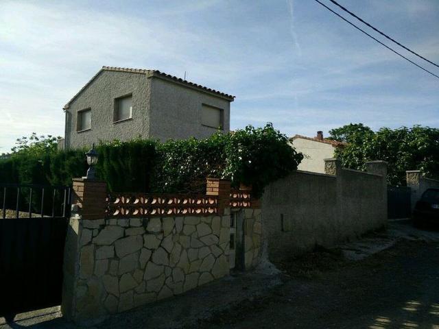 Casa pareada en venta en calle Crespià, Cabra del Camp, de 180 m² 4 habitaciones por 129.000