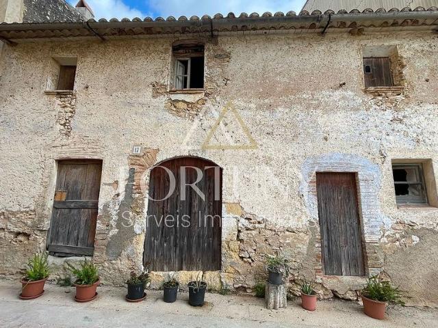 Casa pareada en venta en calle Alt, Pallaresos, Els, de 232 m² 4 habitaciones por 243.900