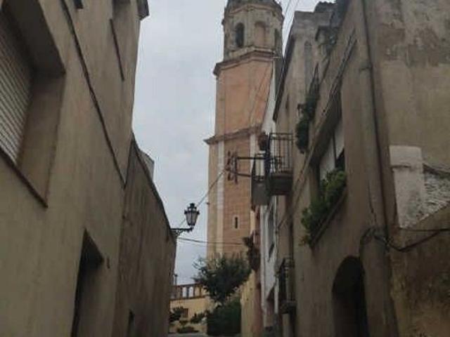 Casa pareada en venta en calle Alcalde Ramon Ciurana, Borges del Camp, Les, de 240 m² 4 habitaciones por 152.000