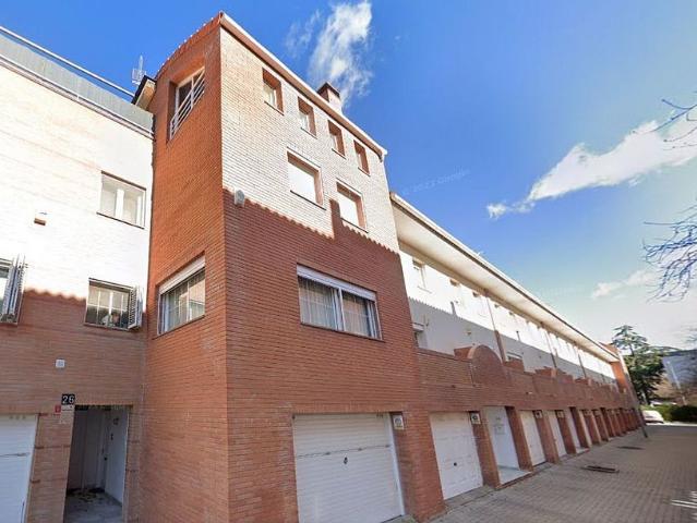 Casa pareada en venta en calle Alfons Gubern, Castellar del Vallès, de 277 m² 1 habitación por 349.000