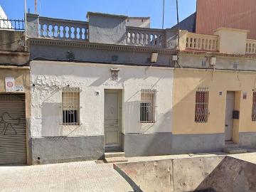 Casa pareada en venta en calle De Francesc Layret, Cornellà de Llobregat, de 63 m² 3 habitaciones por 250.000
