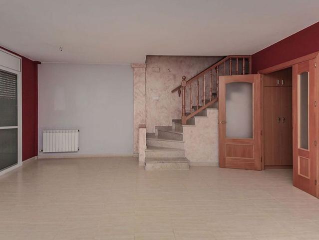 Casa pareada en venta en calle De la Cobertera, Vendrell, El, de 208 m² 4 habitaciones por 279.000