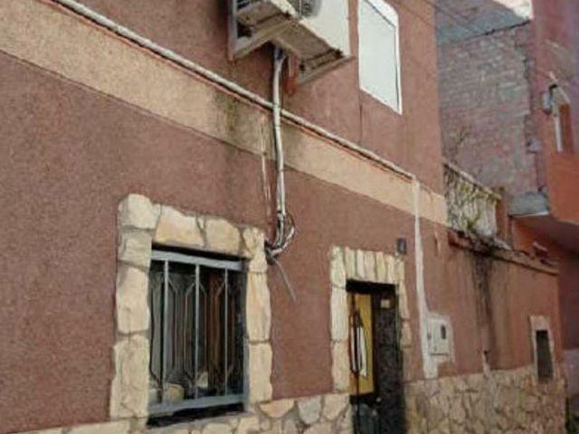Casa pareada en venta en calle De la Campinya, Lleida, de 44 m² 1 habitación por 25.000