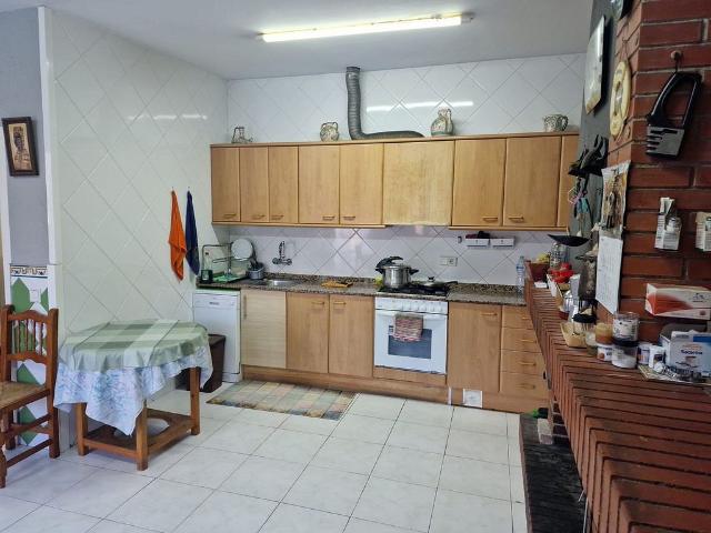 Casa pareada en venta en calle De M Segimon Tomeu, Torrelavit, de 435 m² 6 habitaciones por 393.000