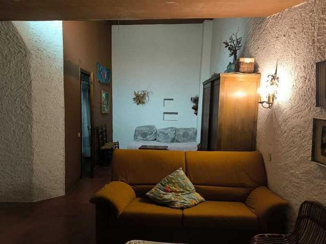 Casa pareada en venta en calle De Sant Antoni, Berga, de 120 m² 3 habitaciones por 95.000