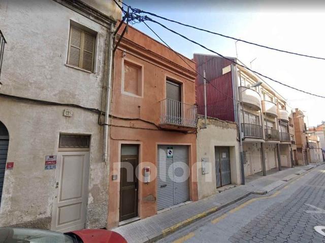 Casa pareada en venta en calle De Santa Eulàlia, Reus, de 128 m² 3 habitaciones por 119.000
