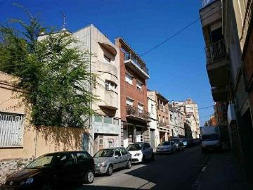 Casa pareada en venta en calle De Pau Marsal, Terrassa, de 540 m² 1 habitación por 399.000