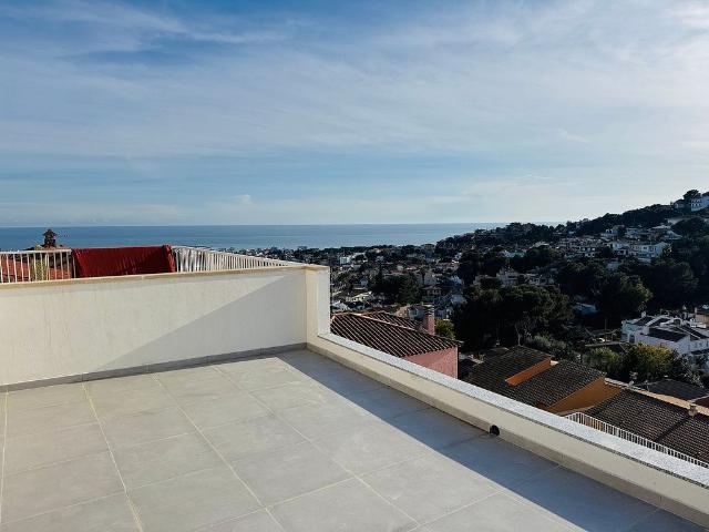Casa pareada en venta en calle Del Pacífic, Calafell, de 180 m² 4 habitaciones por 419.000