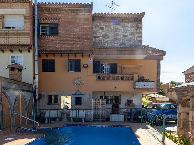 Casa pareada en venta en calle Del Pi, Altafulla, de 282 m² 4 habitaciones por 350.000