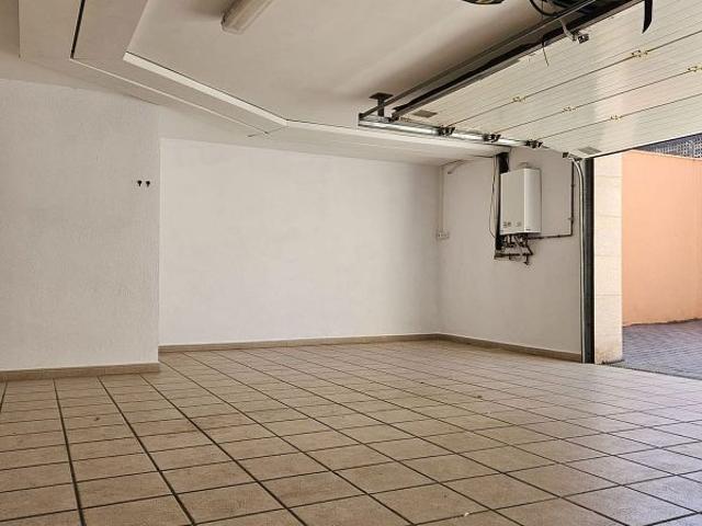 Casa pareada en venta en calle Del Rescat, Salou, de 243 m² 4 habitaciones por 459.000