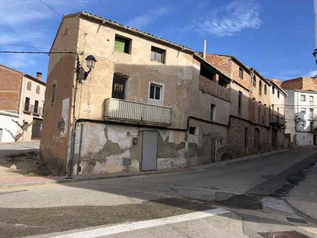 Casa pareada en venta en calle Del, Torre de l´Espanyol, La, de 226 m² 3 habitaciones por 18.300