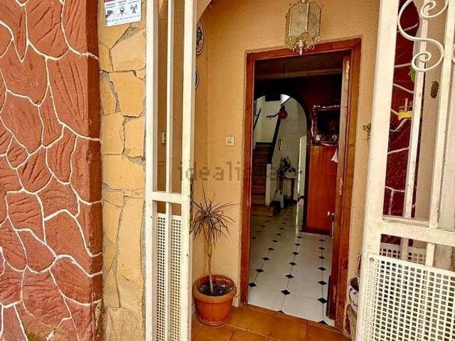 Casa pareada en venta en calle Del Trèvol, Barcelona, de 144 m² 4 habitaciones por 595.000