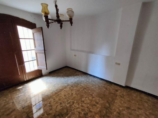 Casa pareada en venta en calle Dels Jueus, Valls, de 398 m² 5 habitaciones por 70.000