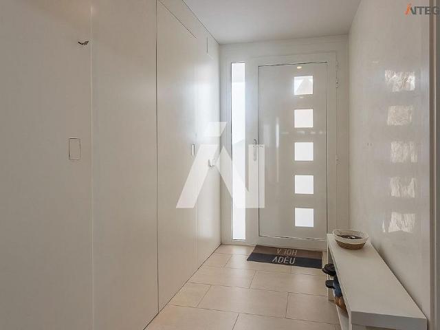 Casa pareada en venta en calle D'enric Borràs, Premià de Mar, de 214 m² 5 habitaciones por 690.000