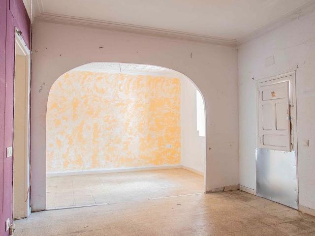 Casa pareada en venta en calle Eduardo Peña, Sant Vicenç de Castellet, de 257 m² 6 habitaciones por 180.000