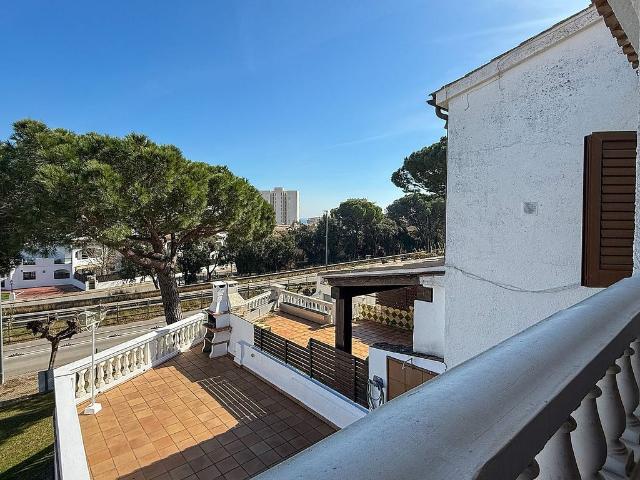 Casa pareada en venta en calle Fragata, Calonge, de 65 m² 2 habitaciones por 350.000