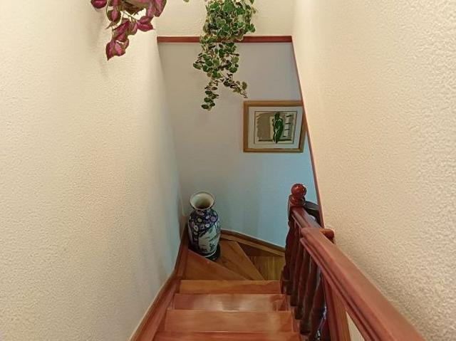 Casa pareada en venta en calle Isabel la Catolica, Ripollet, de 130 m² 3 habitaciones por 475.000