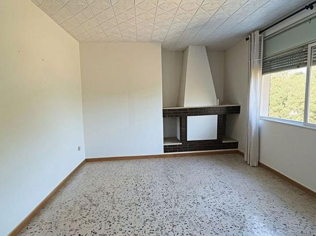 Casa pareada en venta en calle Jerez de, Terrassa, de 170 m² 4 habitaciones por 279.000